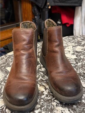 Fly London Women Leather Chelsea Boots